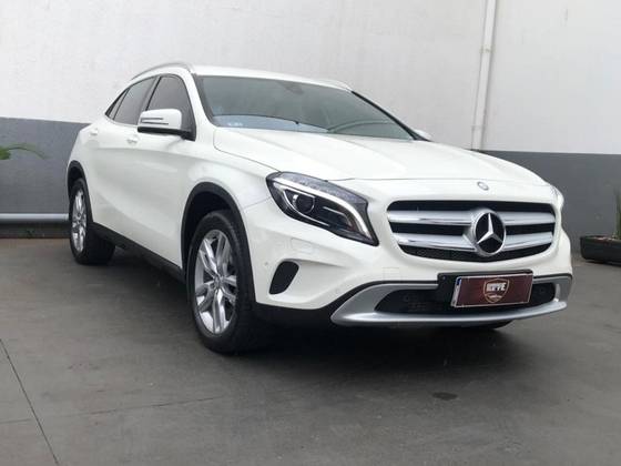 MERCEDES-BENZ GLA 200 1.6 CGI ADVANCE 16V TURBO FLEX 4P AUTOMÁTICO